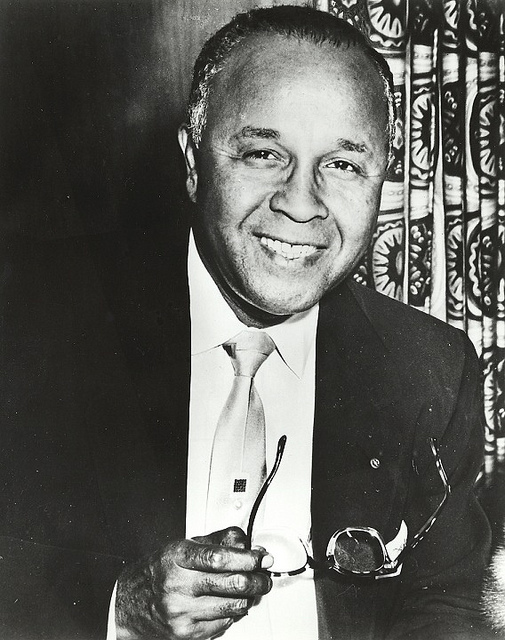 4773934817_a6eb816000_z